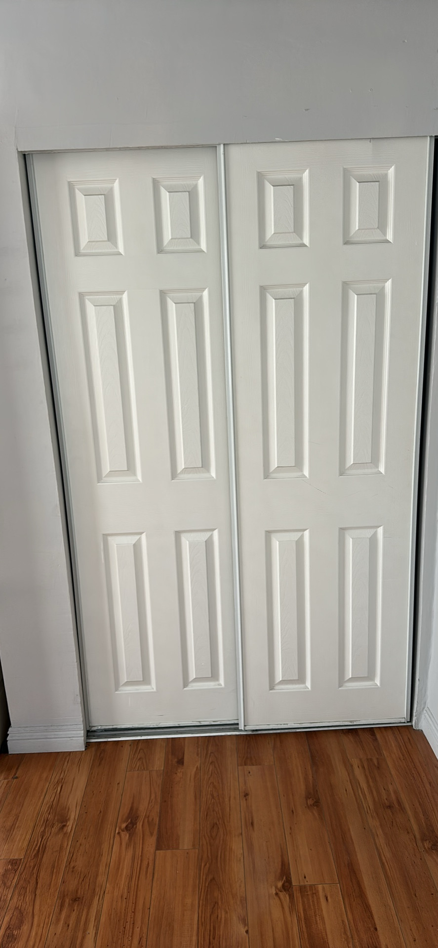 Trvum e vartsov tun North Hollywood