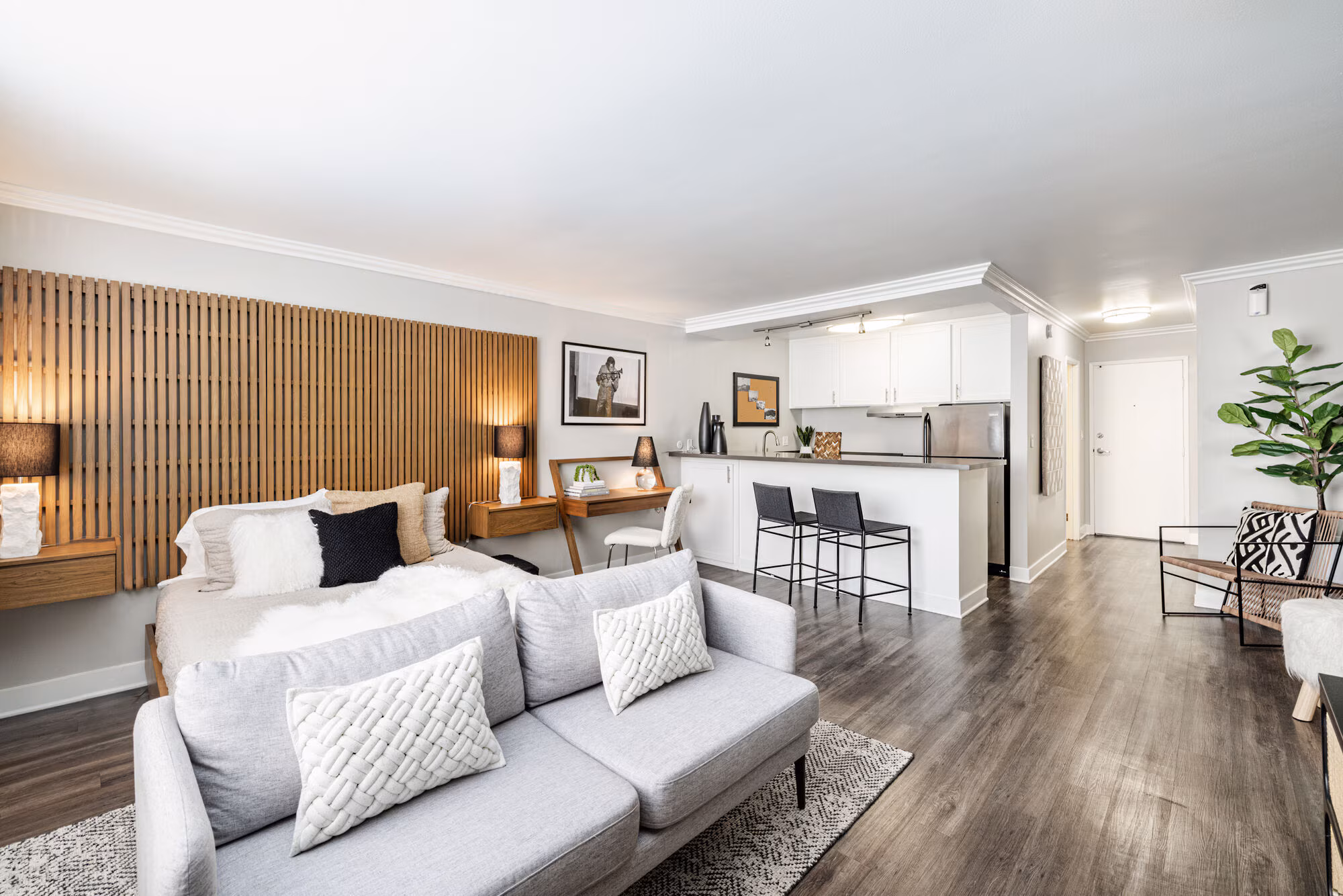 1200 Riverside
