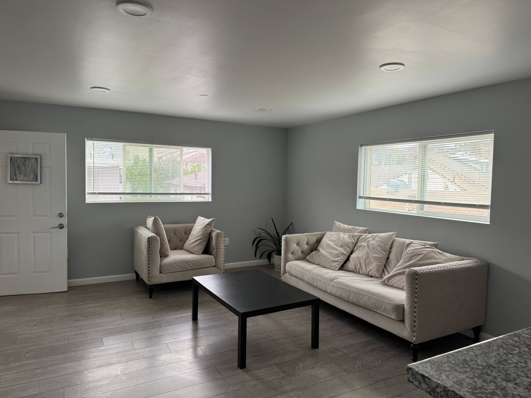 2 bed 2 bath Fully remodeled apartment in TUJUNGA