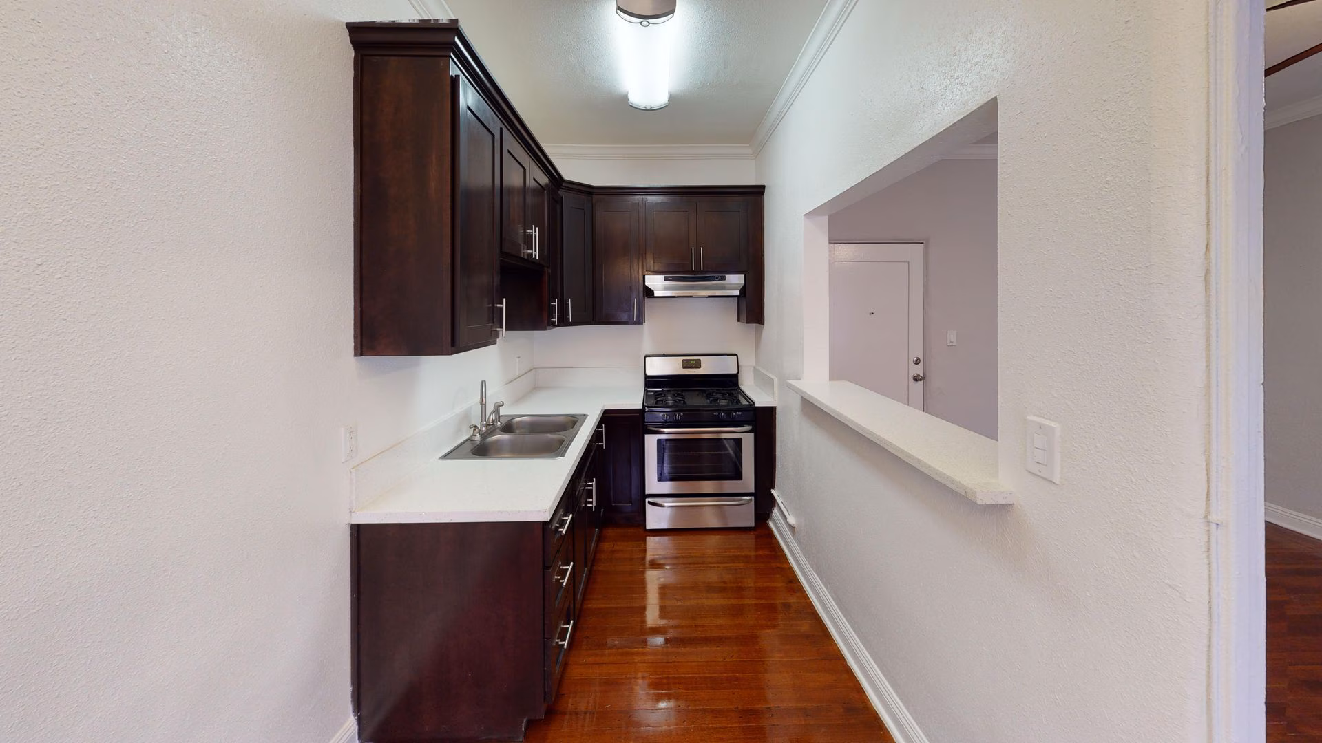 Elk Villas...Newly Remodeled Gorgeous Apartments...Prime Location!