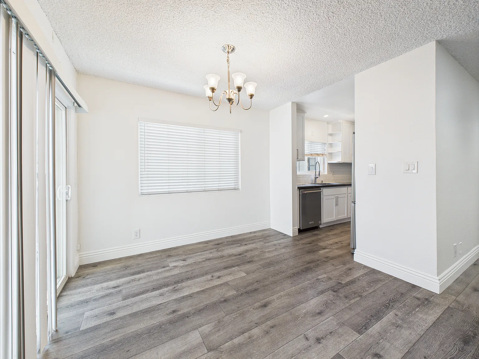 303 Apartments - 2 bds I 1.5 ba