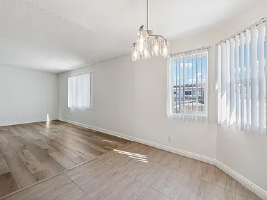 2 Bedroom + 2 Bathroom for lease in Glendale