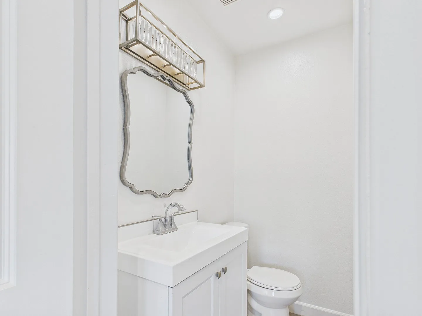 303 Apartments - 2 bds I 1.5 ba