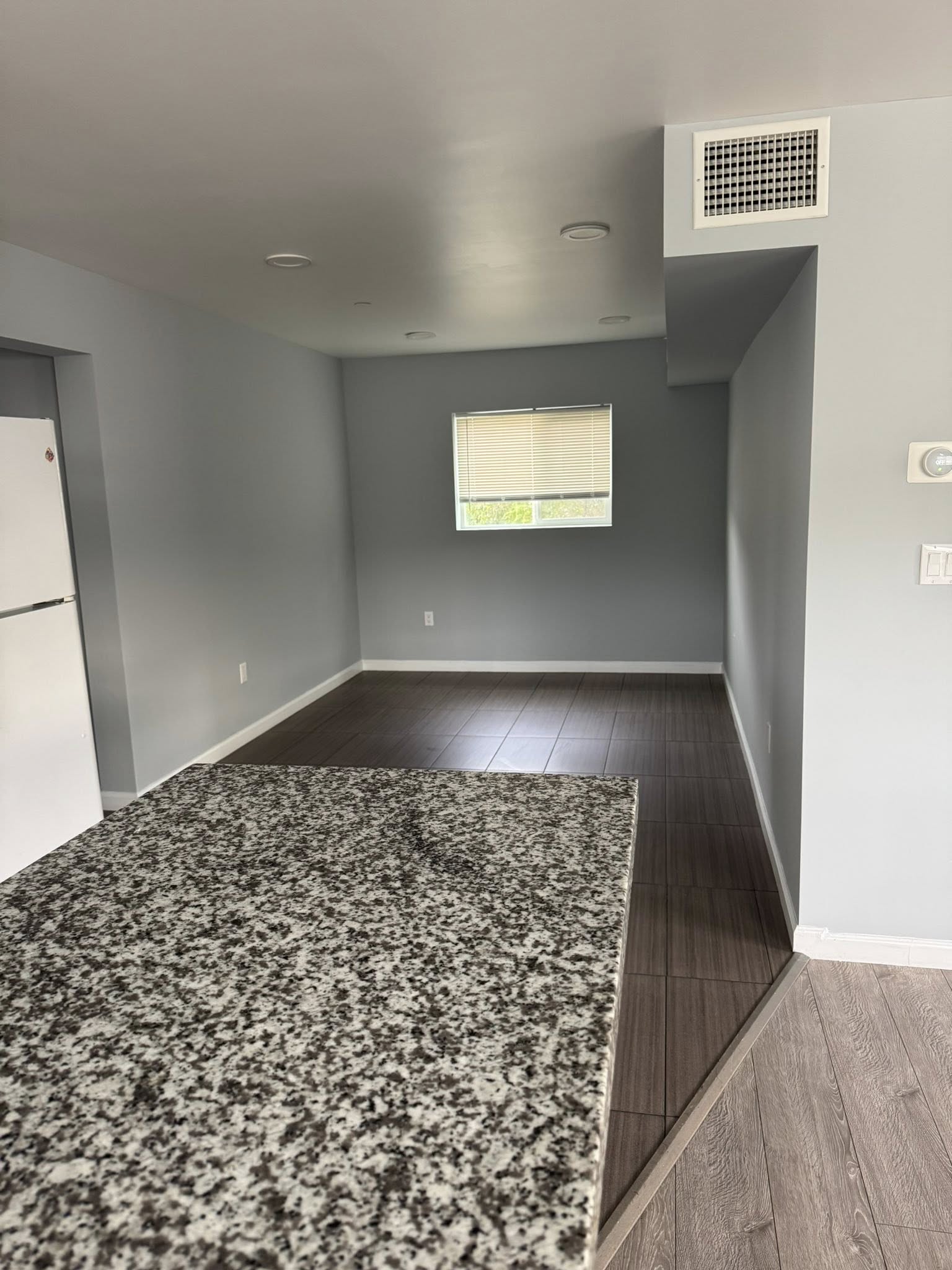 2 bed 2 bath Fully remodeled apartment in TUJUNGA