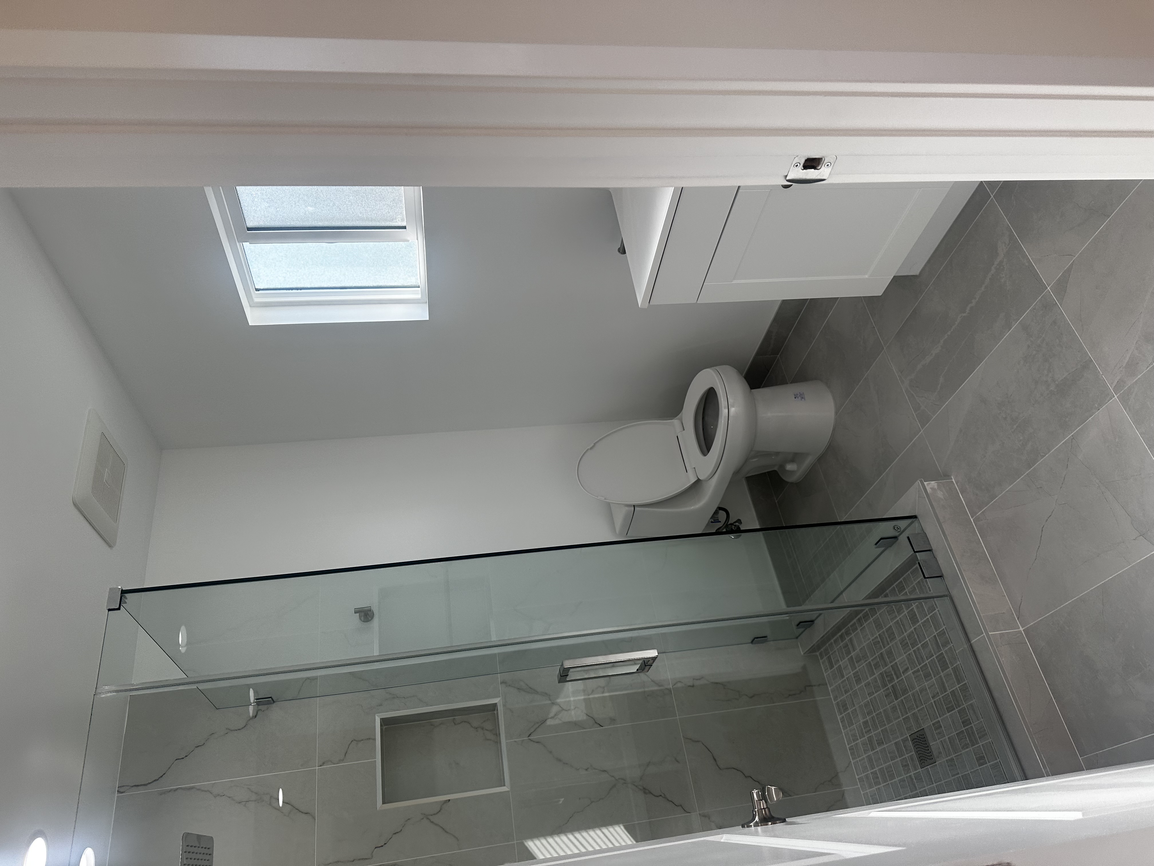 Back townhouse 2 bed.2.5 bath.