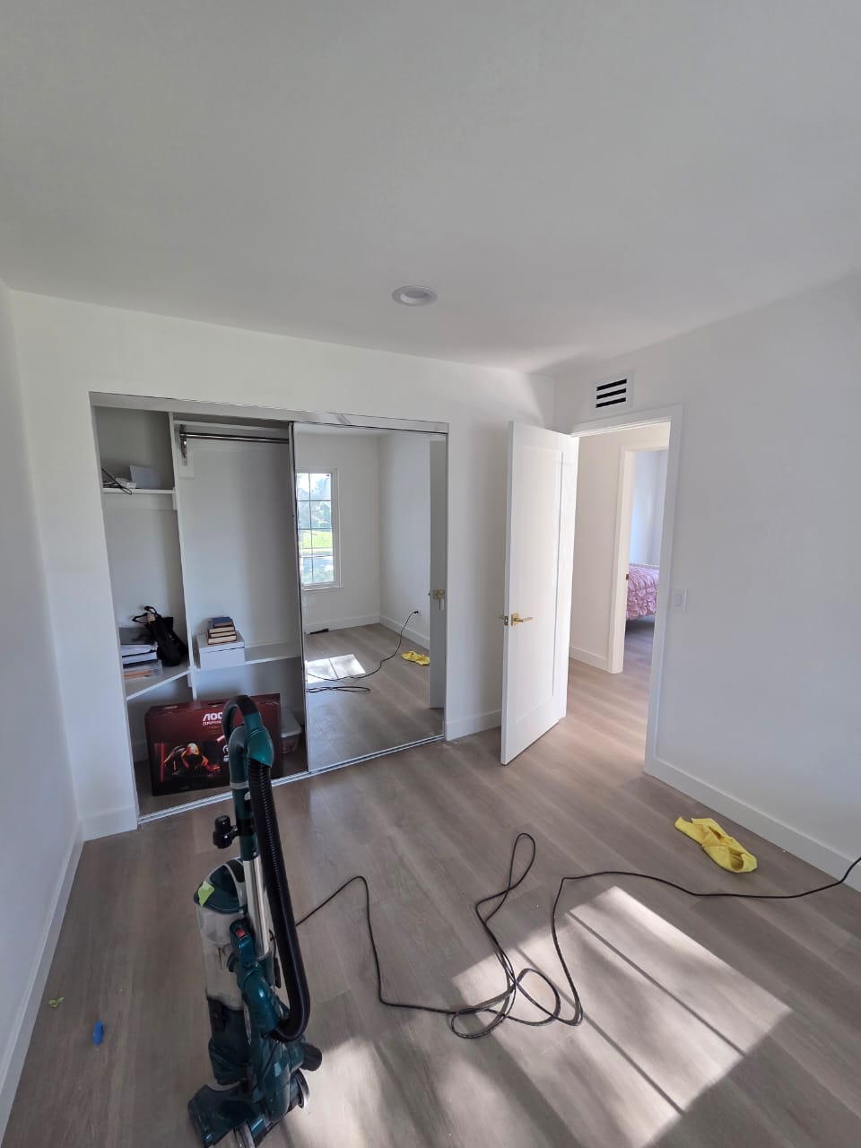 Painting before rent or sale-affodable & Fast