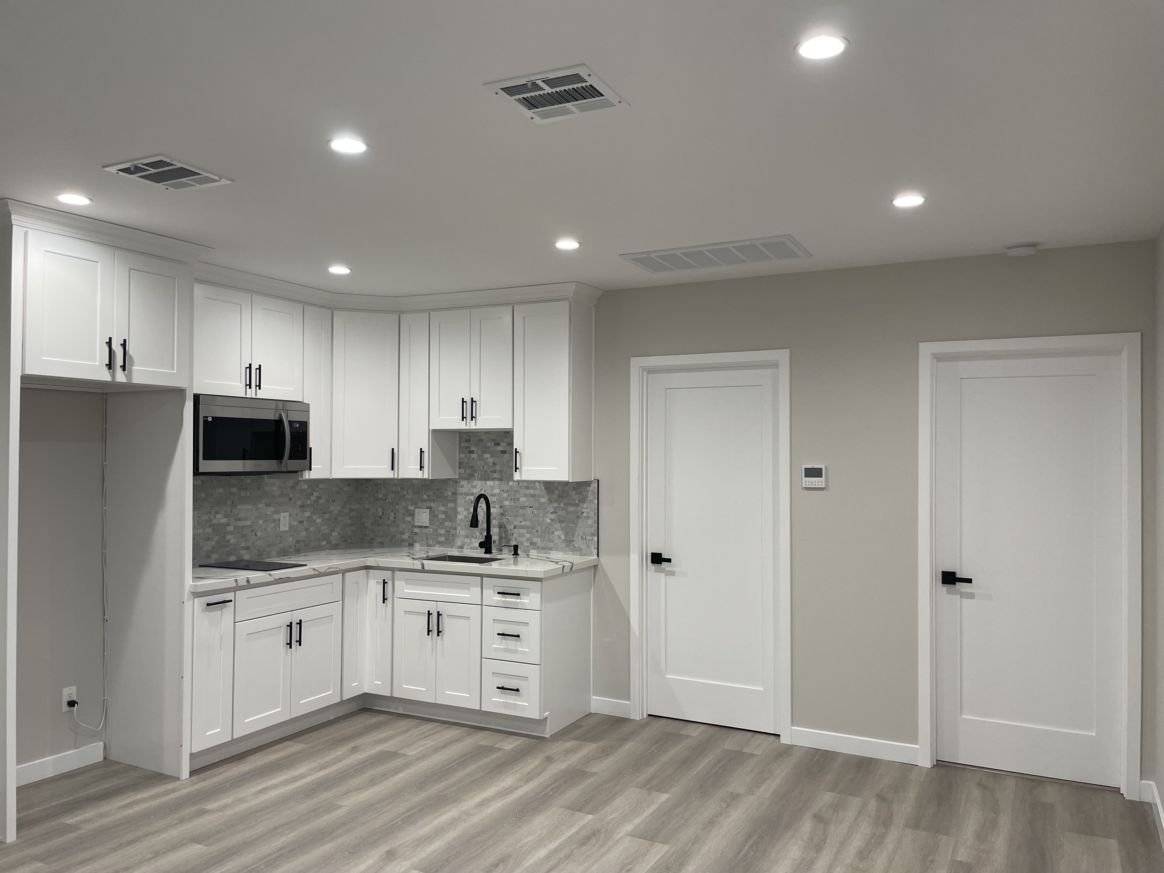 Brand New, Modern, Spacious 1 Bed 1 Bath House for Rent