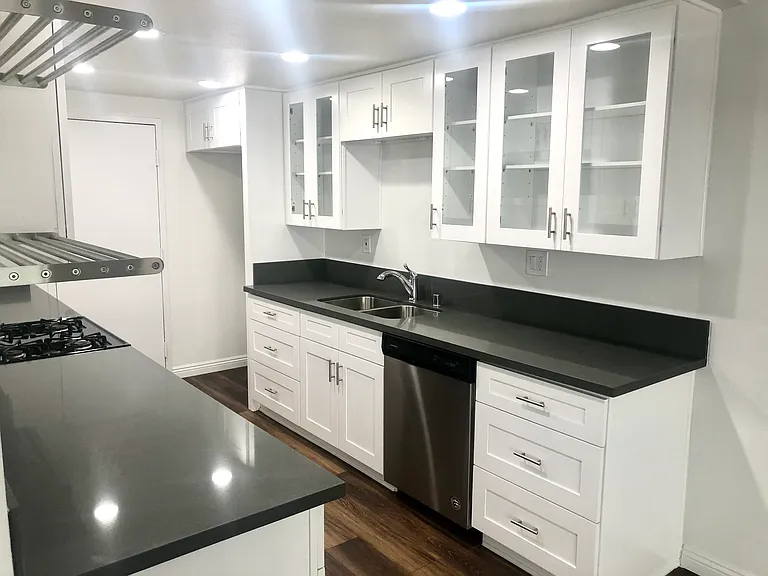 California Euclid Apartments