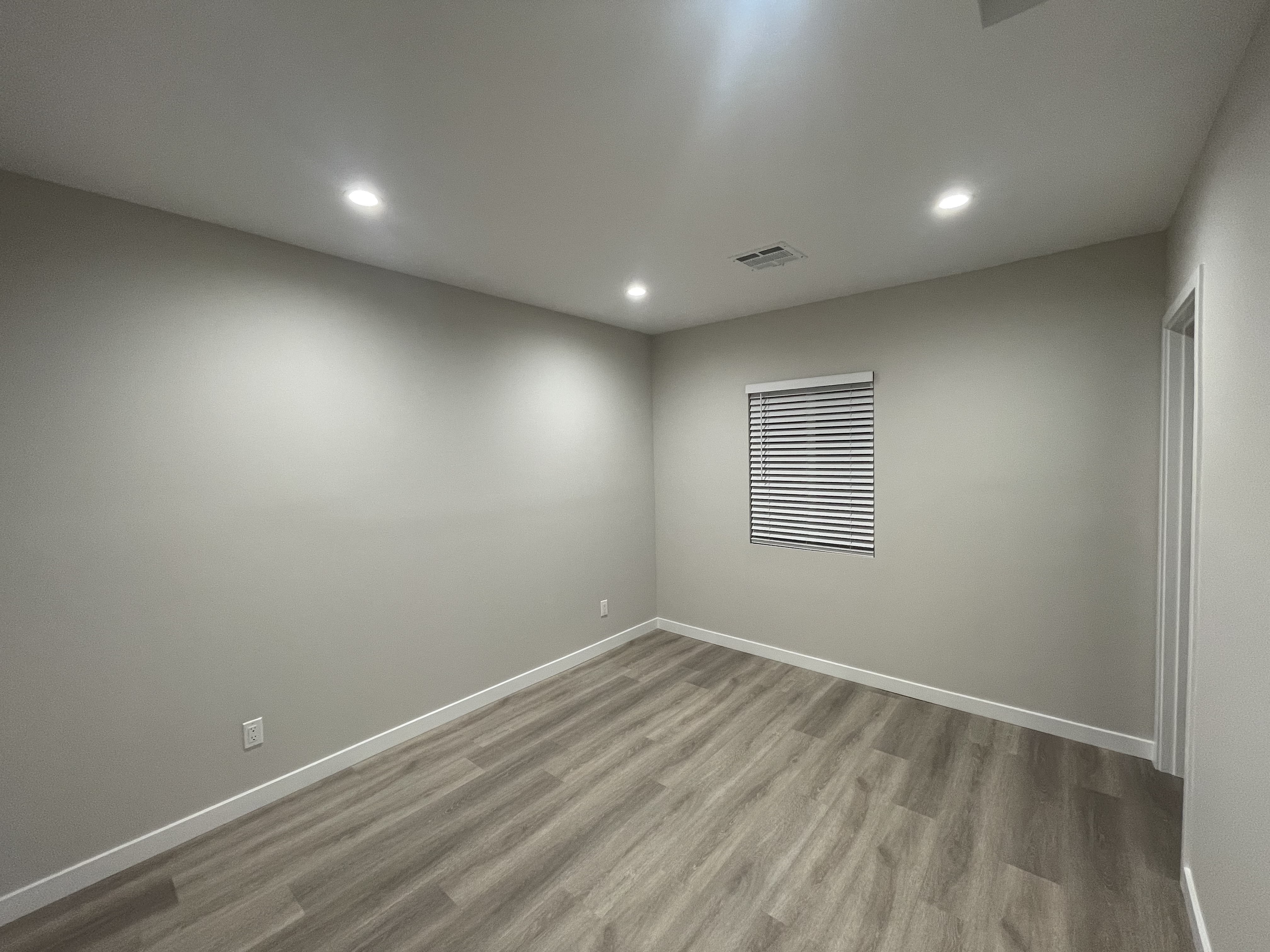 Brand New, Modern, Spacious 1 Bed 1 Bath House for Rent