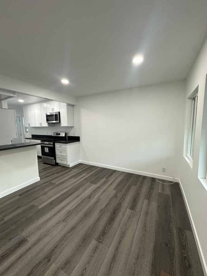 Newly Renovated Apartment - Van Nuys, CA