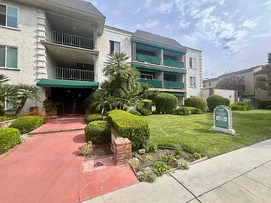 1 Bed 2 Bath - Apartment