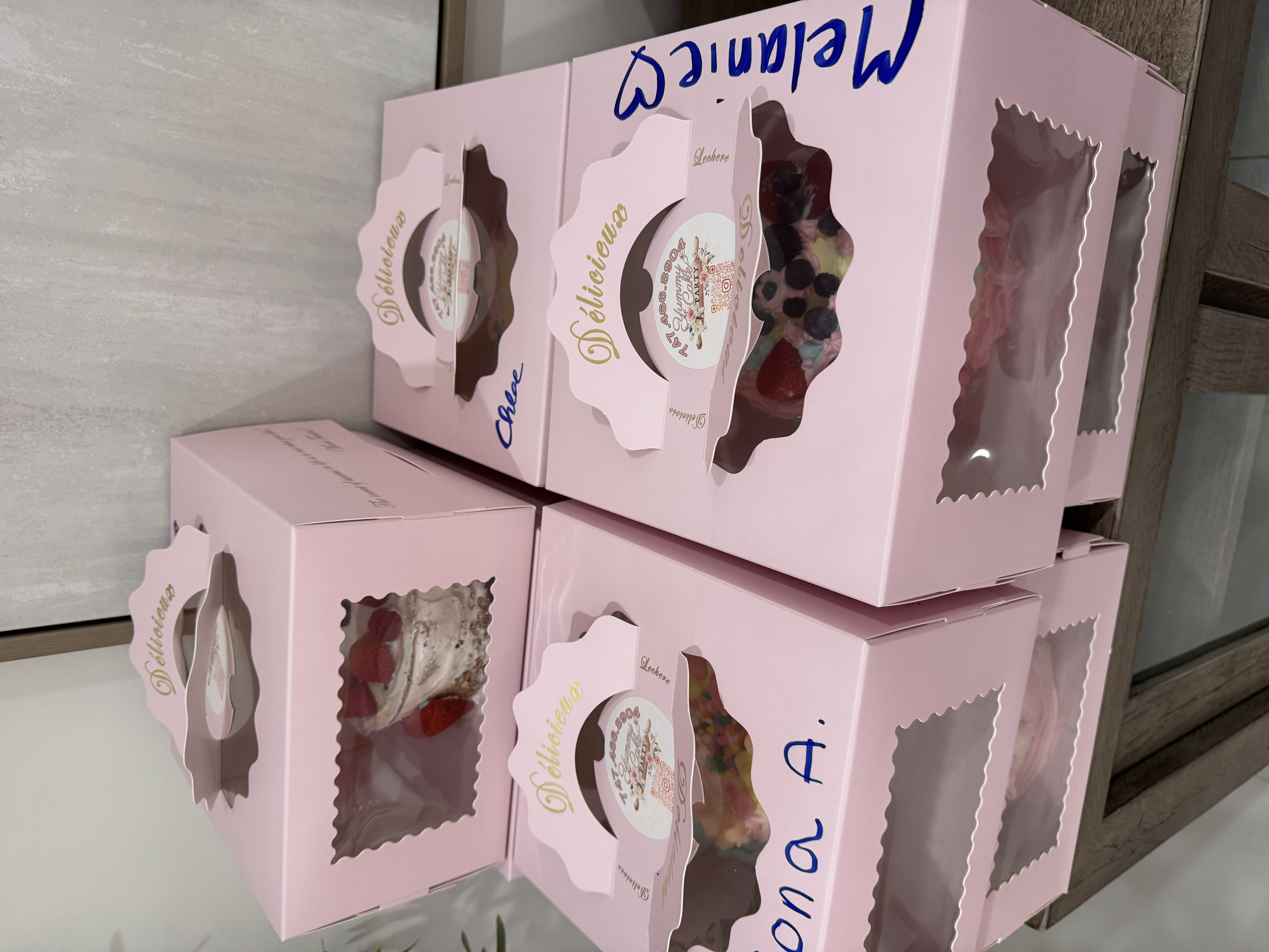 🎂Custom Cakes & Cake Decorating Parties