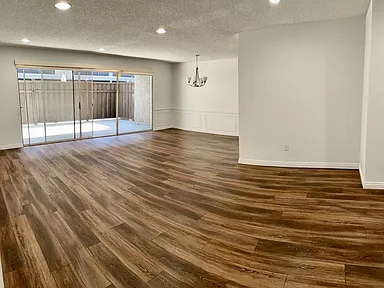 California Euclid Apartments