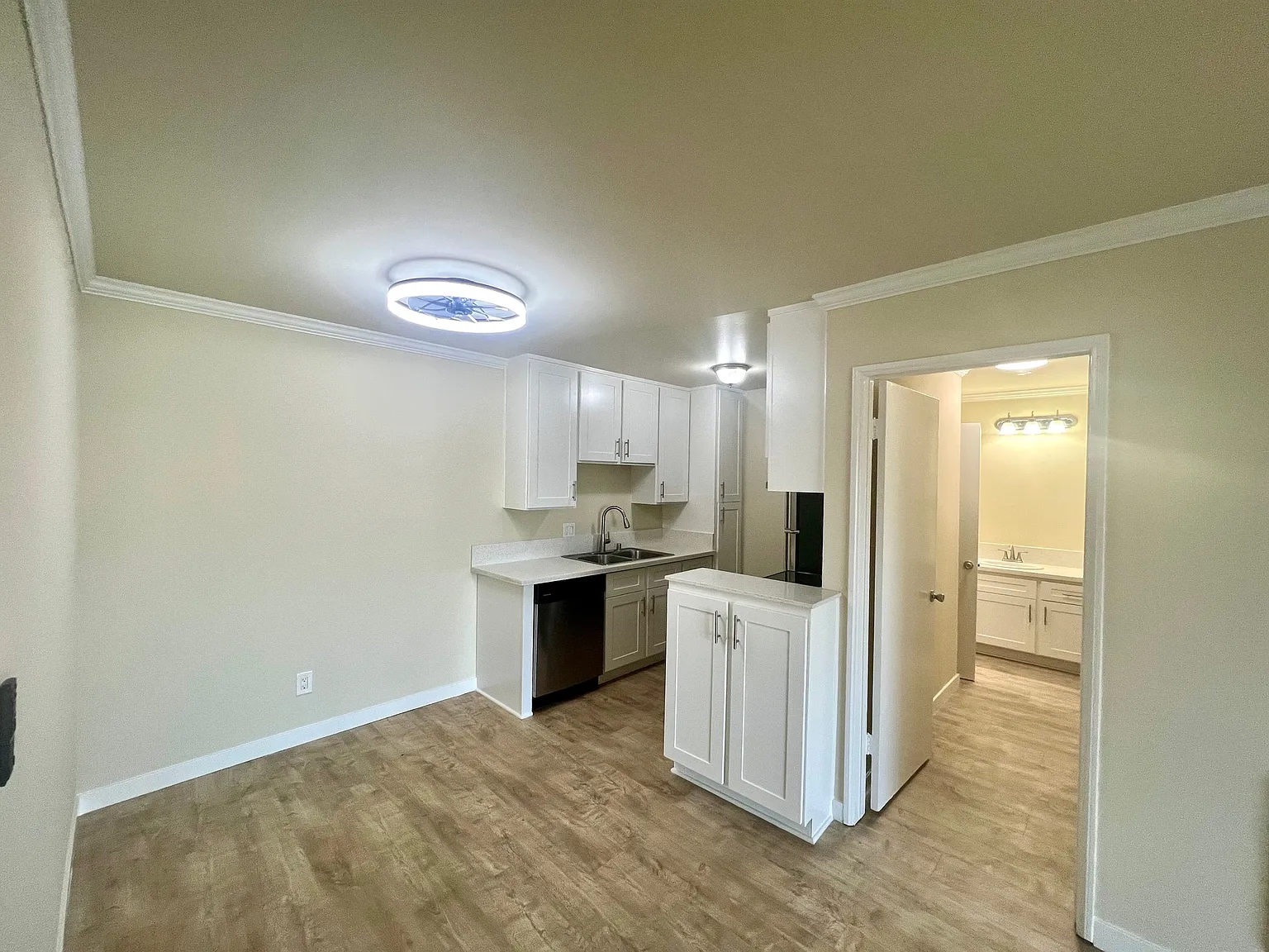 1 Bed 2 Bath - Apartment