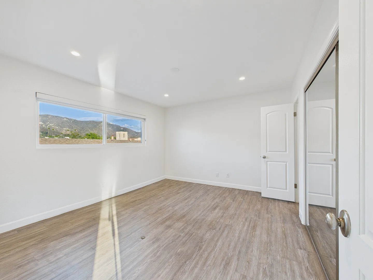 303 Apartments - 2 bds I 1.5 ba