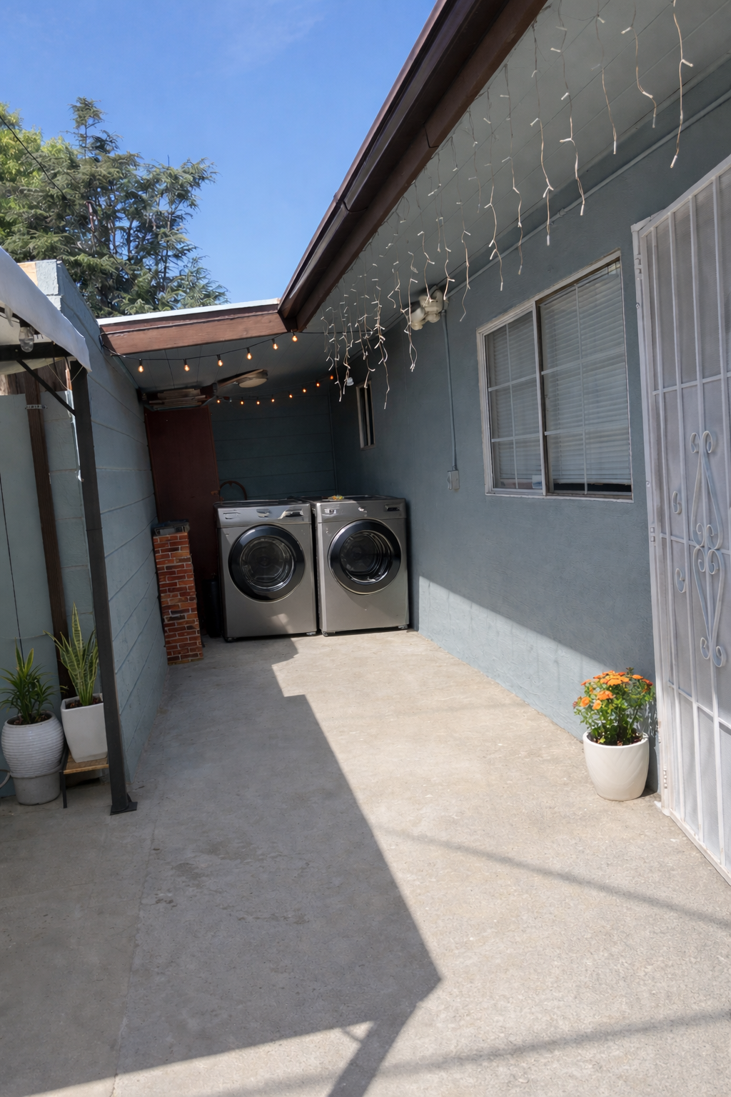 Back house for lease in Bourbon, California