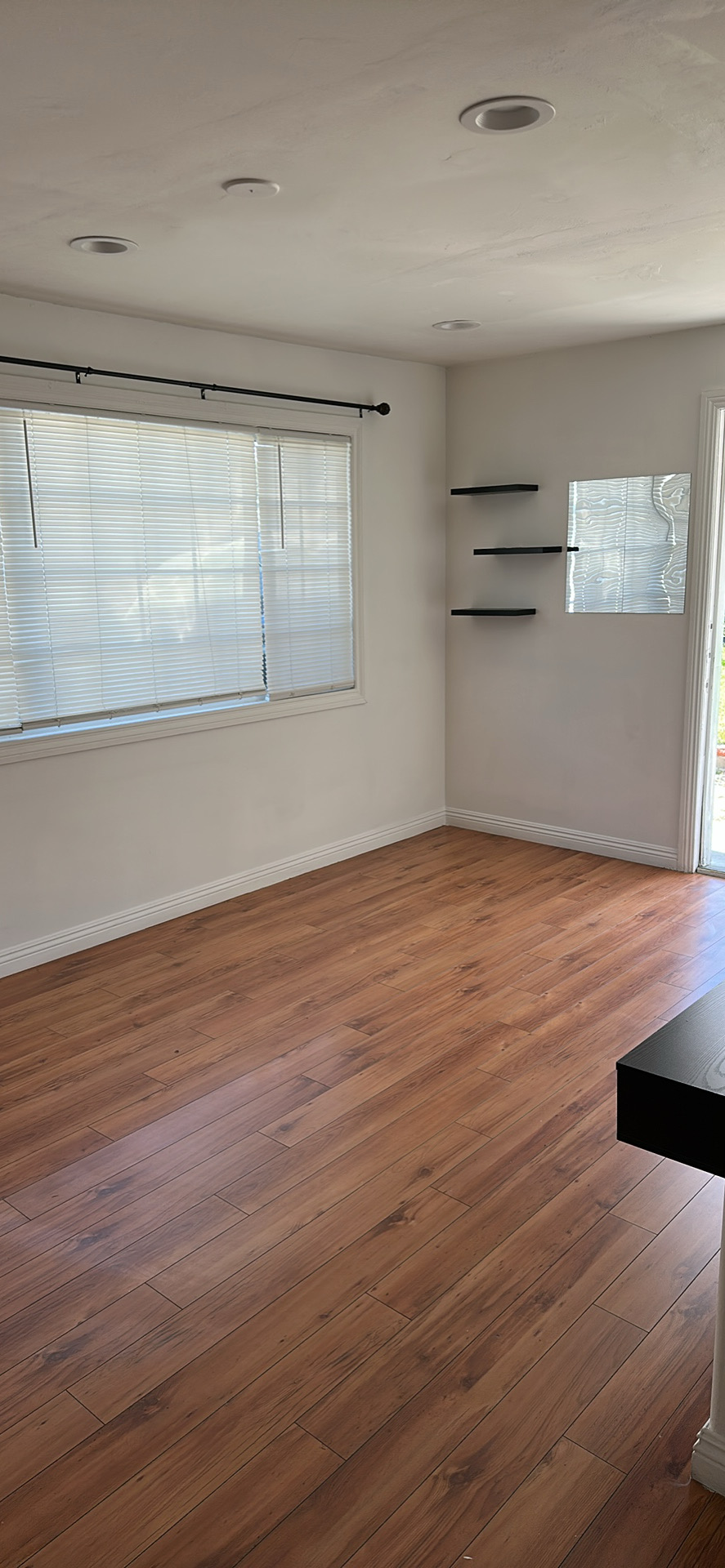 Trvum e vartsov tun North Hollywood