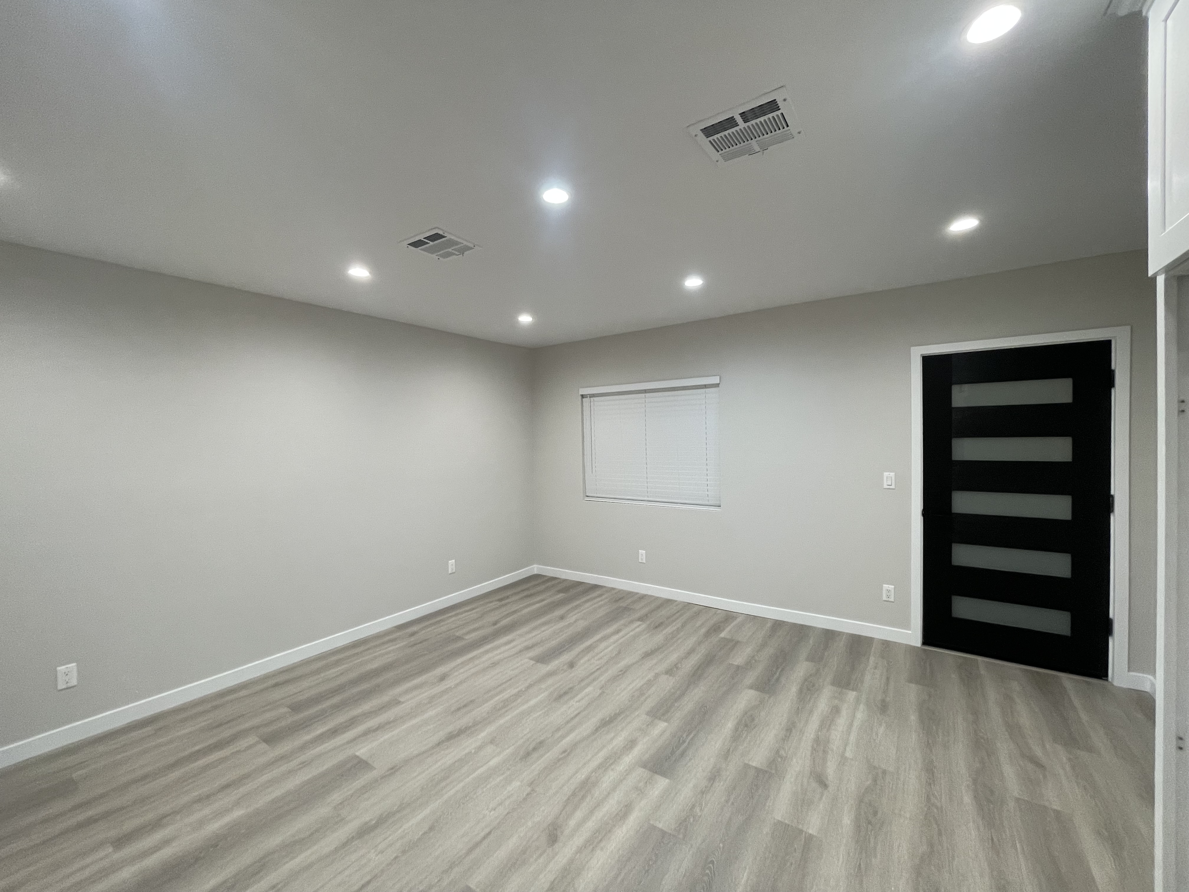 Brand New, Modern, Spacious 1 Bed 1 Bath House for Rent