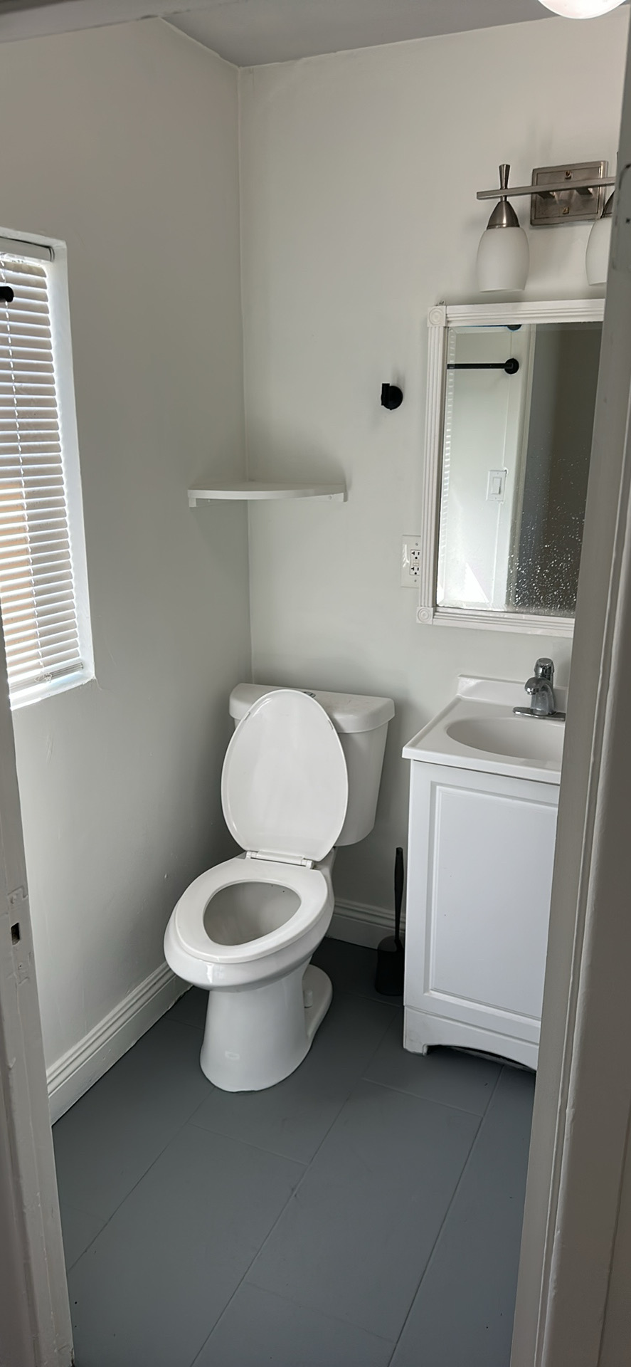 Trvum e vartsov tun North Hollywood