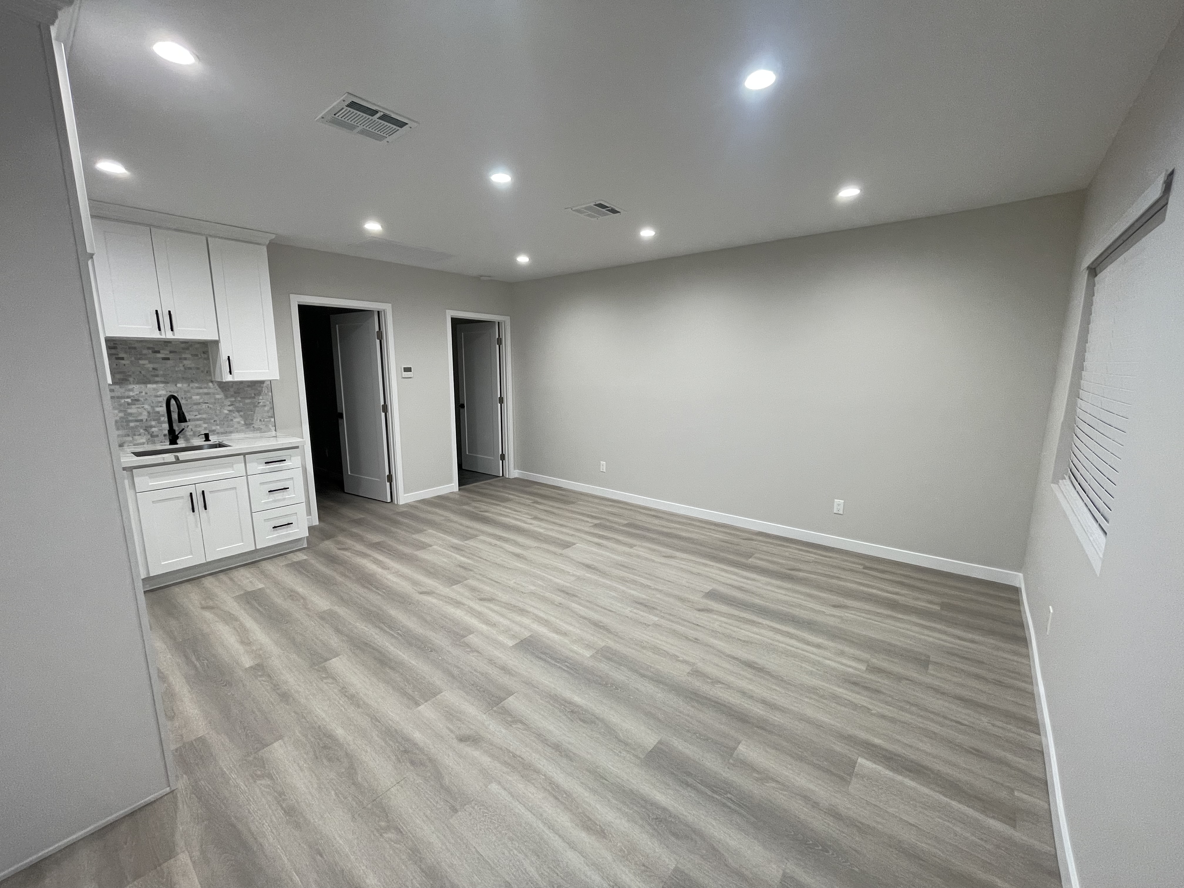 Brand New, Modern, Spacious 1 Bed 1 Bath House for Rent