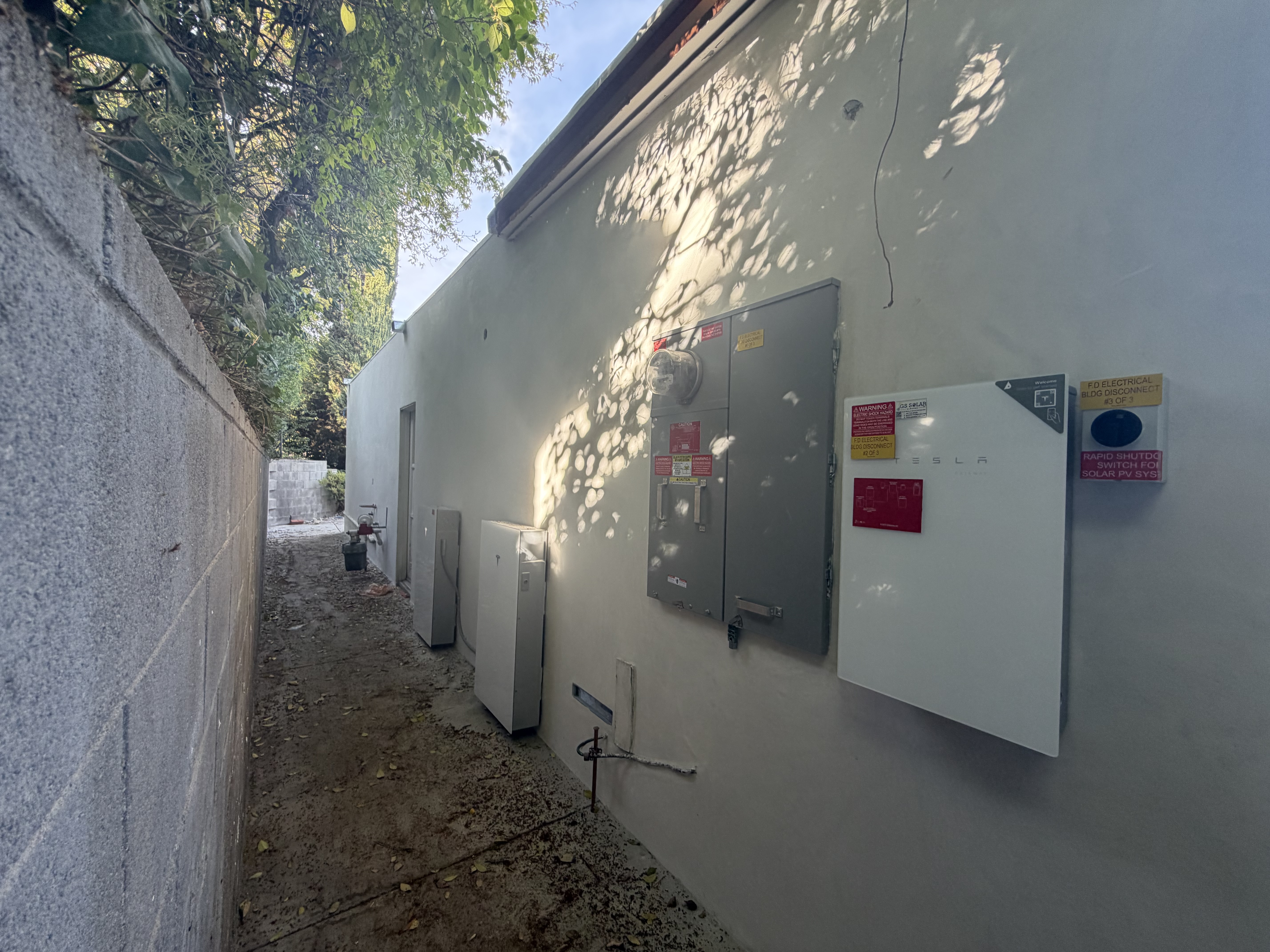 Licensed Electrician & Solar Installer | Panels, EV Chargers, Panels Upgrades