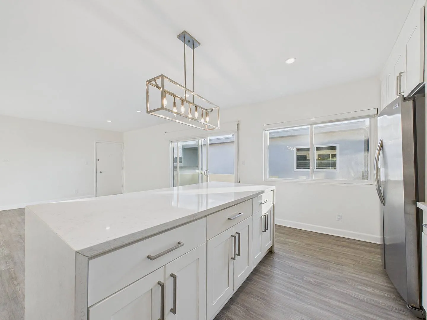 303 Apartments - 2 bds I 1.5 ba