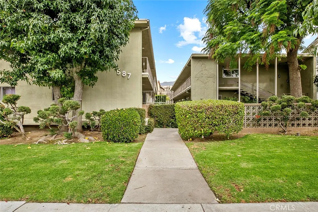 2 bds I 2 bath I 988 sqft - Condo for sale