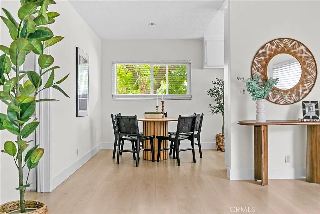 2 bds I 2 bath I 988 sqft - Condo for sale