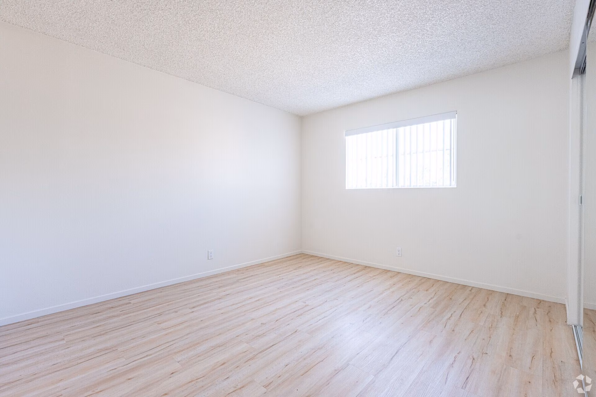 Harmony Court Apartments - 2 Beds 2 Baths