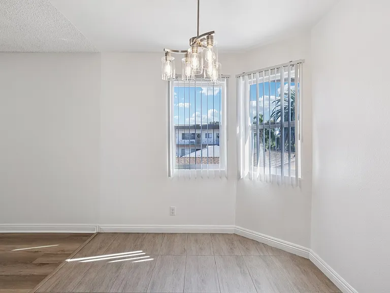 2 Bedroom + 2 Bathroom for lease in Glendale.